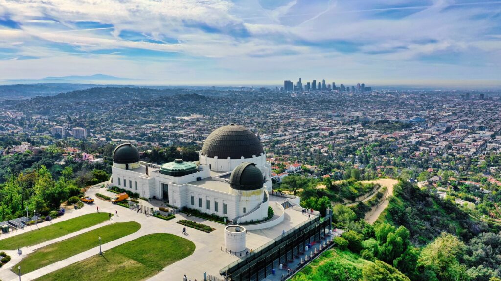 LA-Bachelorette-Party-venti-views-2td44mctvmI-unsplash-1024×576 a view of a city